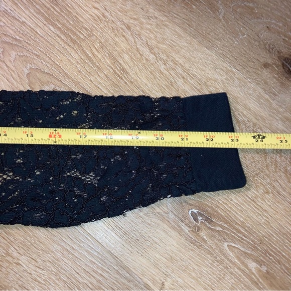 1. State Women’s Classic Black Cotton Top with Lace Sleeves | Size Medium - Picture 7 of 9